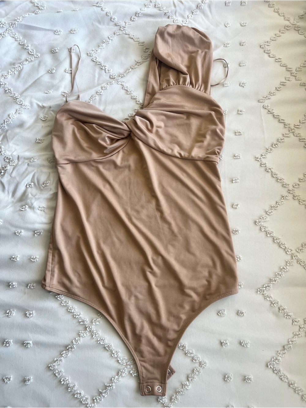 Express One-Shoulder Draped Bodysuit - Tan - Picture 5 of 6